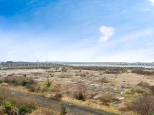 Photo 16- click for photo gallery